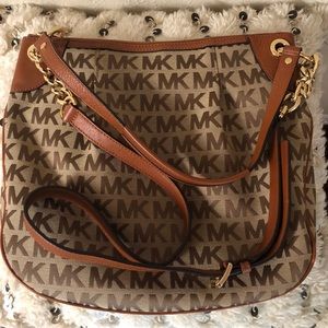 Micheal Kors convertible Shoulder Bag OBO